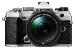 Olympus OM-5 body silver M.Zuiko Digital 14-150mm