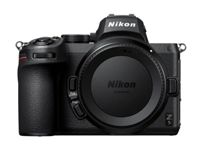 Nikon Z 5 tělo