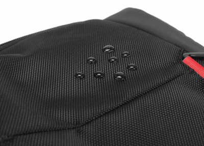 YENKEE YBB 1503 SHIELD Herni batoh 15.6