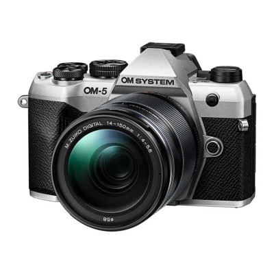 Olympus OM-5 II body silver Zuiko Digital 14-150mm f/4-5,6