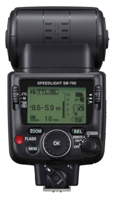 Nikon SB-700 blesk