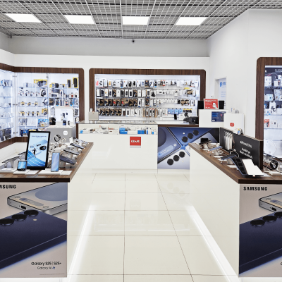 HM GLOBUS České Budějovice