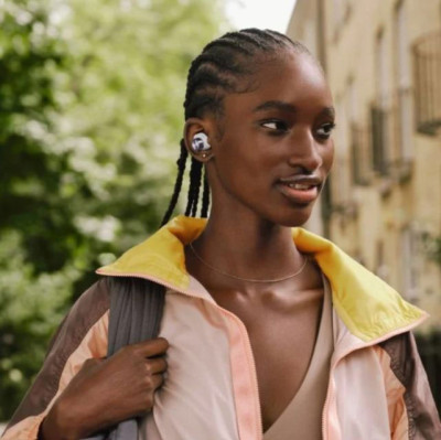 Bowers & Wilkins Pi5 S2 Spring Lilac