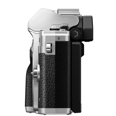 Olympus E-M10 Mark IV 14-150 stříbrný