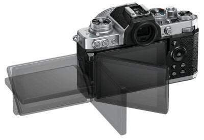 NIKON Z fc + Nikkor 16-50mm f/3,5–6,3 VR Silver