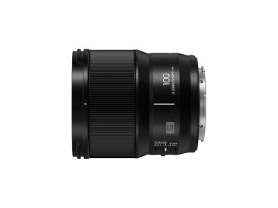 Panasonic Lumix S 100mm f/2.8 Macro Portrait