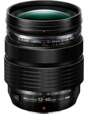 Olympus OM-5 body silver M.Zuiko Digital 12-40mmII