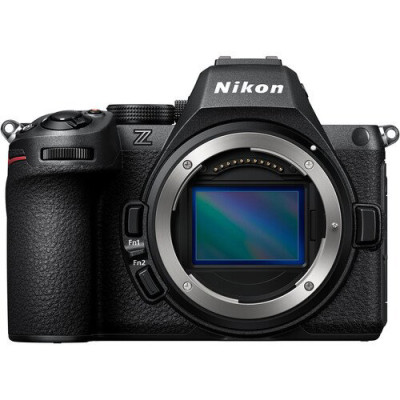 NIKON Z5II + 24-200 f/4-6.3
