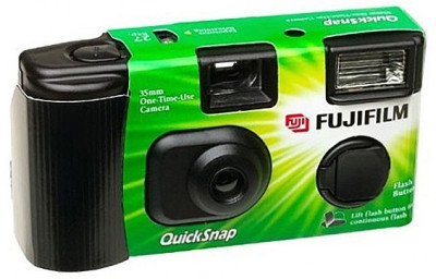 FujiFilm QUICKSNAP UK duhový s bleskem 400 135/27