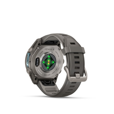 Garmin fenix 9 43mm Titanium/Pebble Gray Sport Band