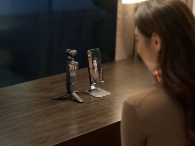 DJI Osmo Pocket 4 Creator Combo