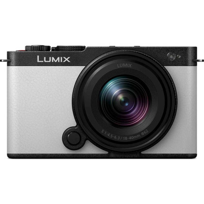 Panasonic LUMIX S9 white + Lumix 18-40mm f/4.5-6.3