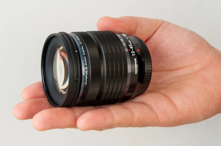 Širokoúhlý objektiv OM SYSTEM objektiv M.ZUIKO ED 12-45 mm f/4.0 PRO