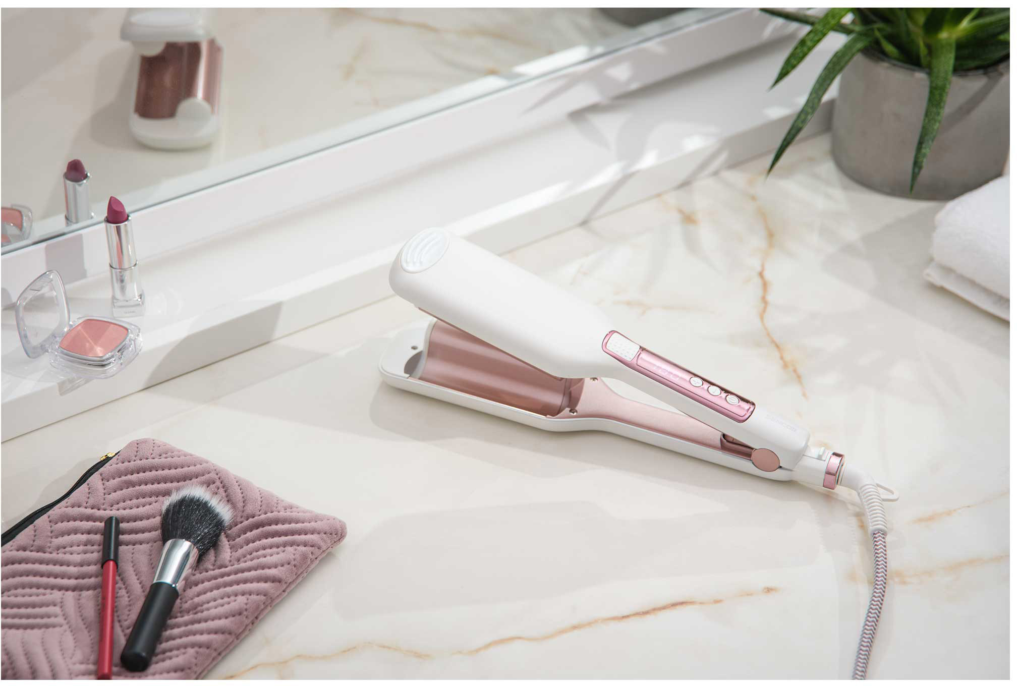 Žehlička na vlasy/vlnkovačka Sencor SHI 4700GD, jednoduché používání