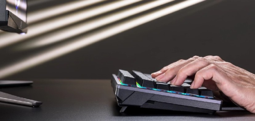 ASUS ROG AZOTH