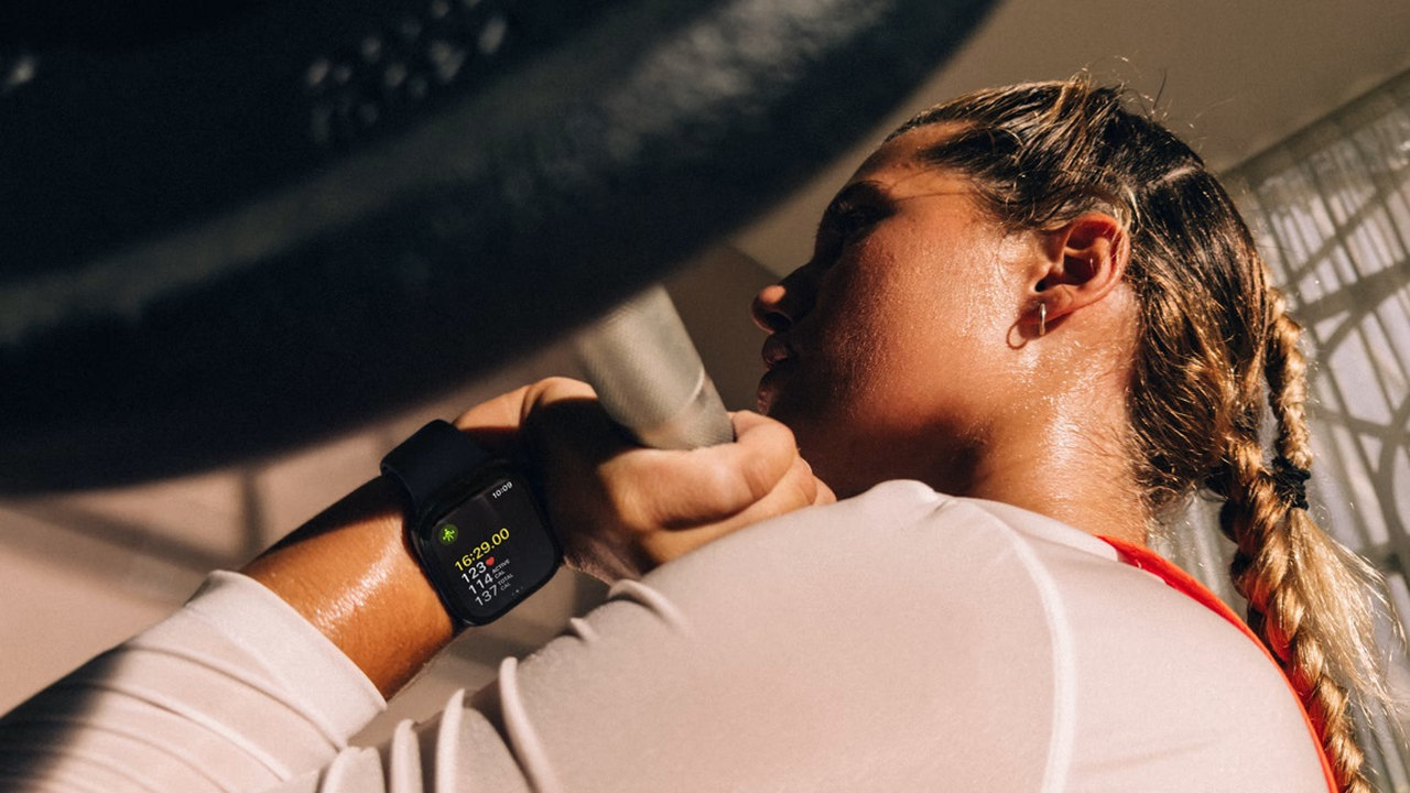 Chytré hodinky Apple Watch Series 12 (2026), sledování aktivity