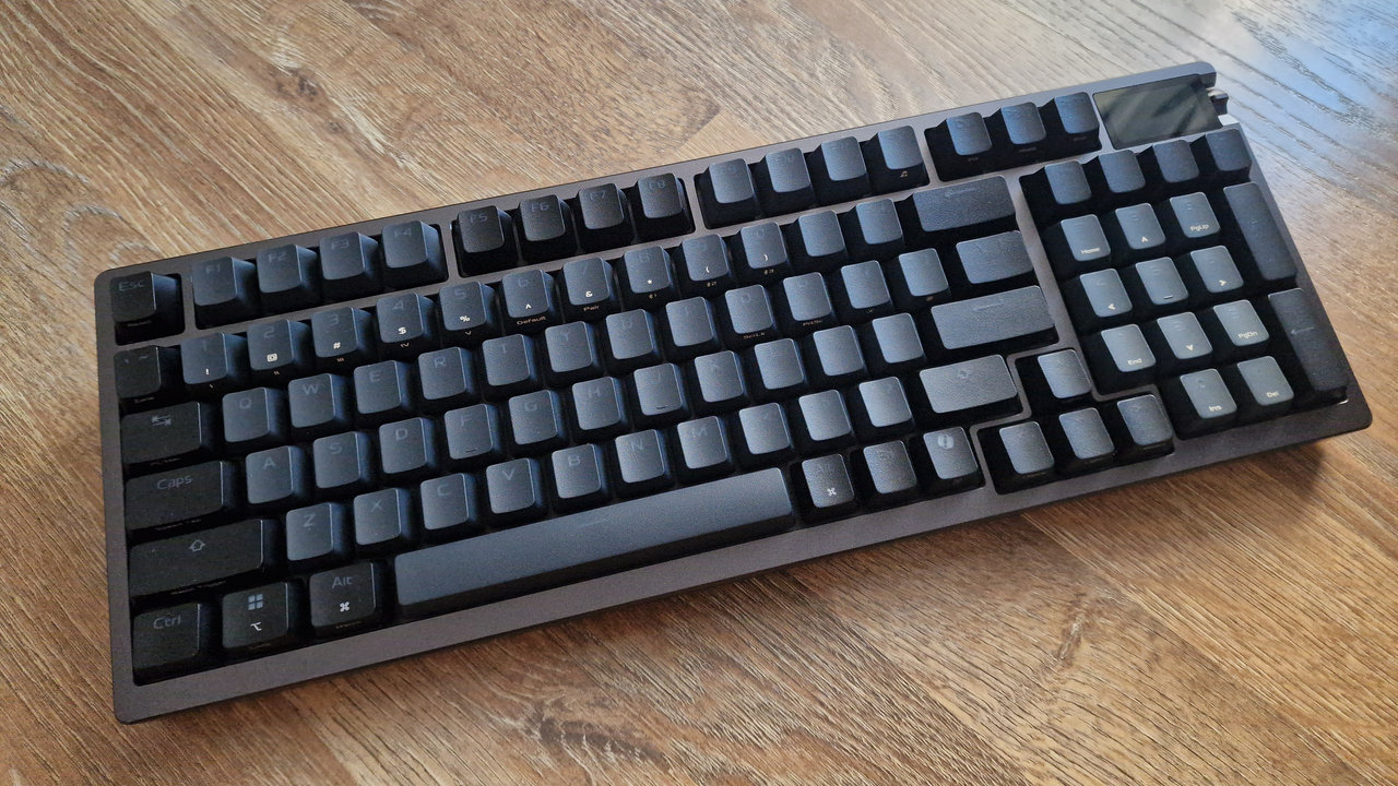 recenze herní klávesnice ASUS ROG Azoth 96 HE