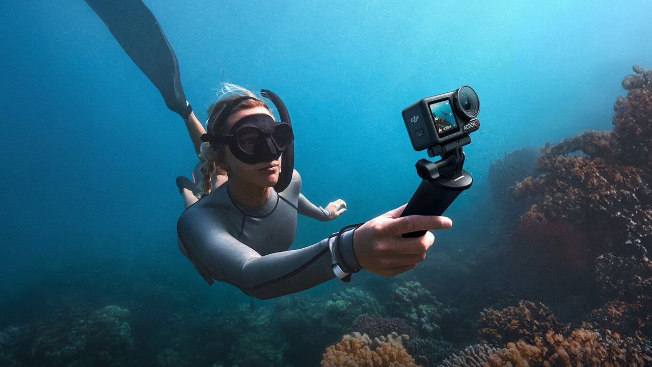 Akční kamera DJI Osmo Action 5 Pro Adventure Combo příslušenství
