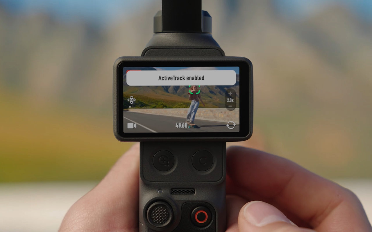 DJI Osmo Pocket 4 Combos, dotykový displej