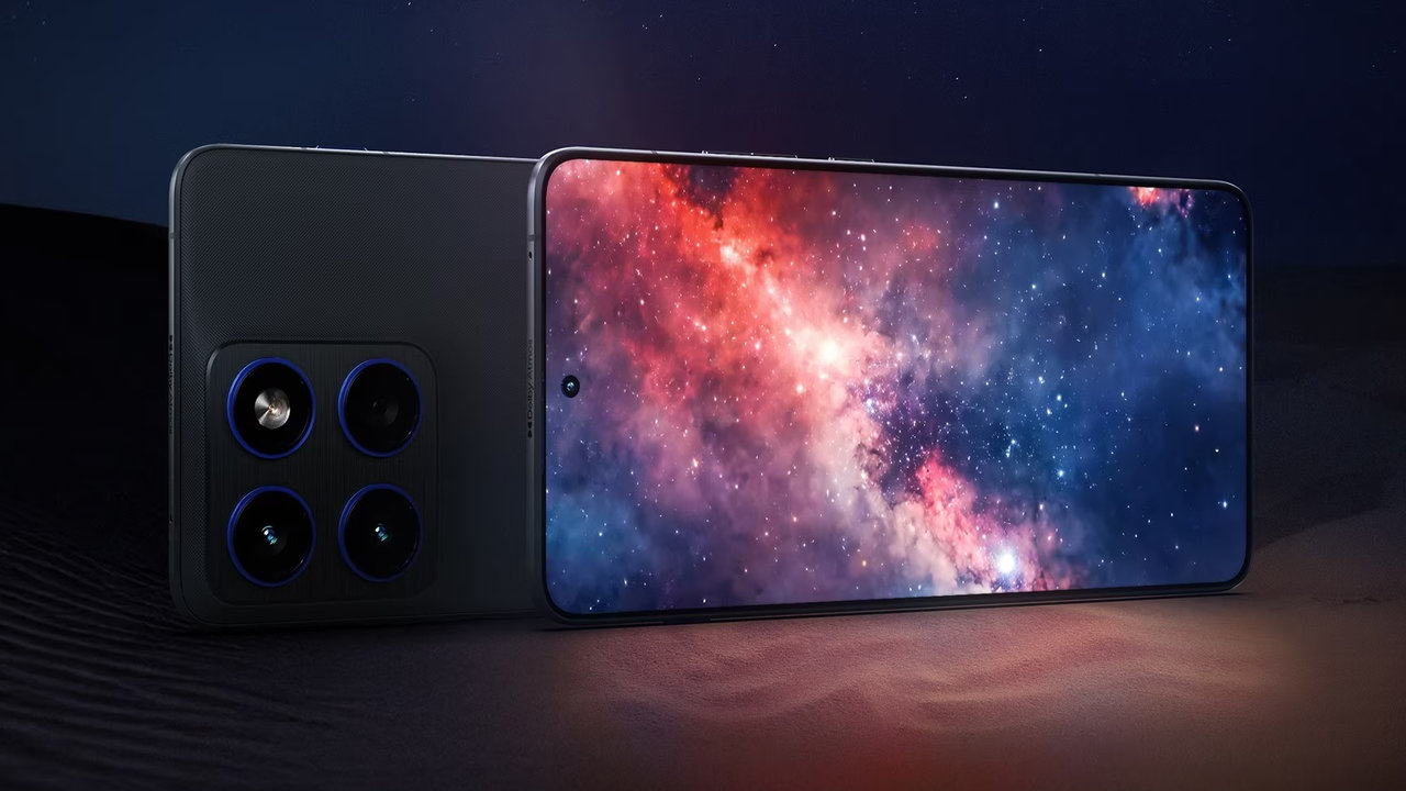 Mobilní telefon Motorola EDGE 70 Xmass Mega Bundle, displej