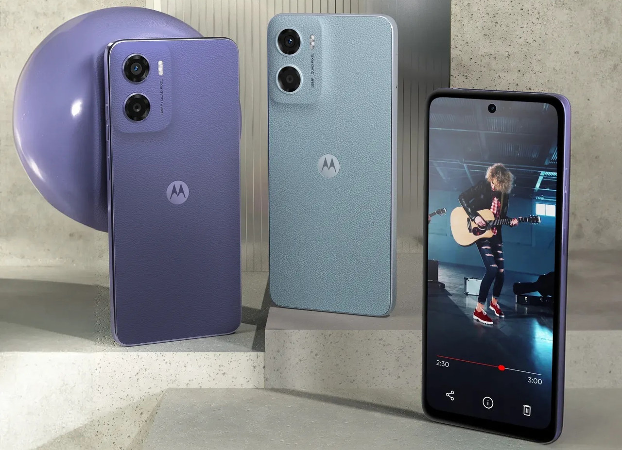 Mobilní telefon Motorola Moto E15 cenově dostupný telefon