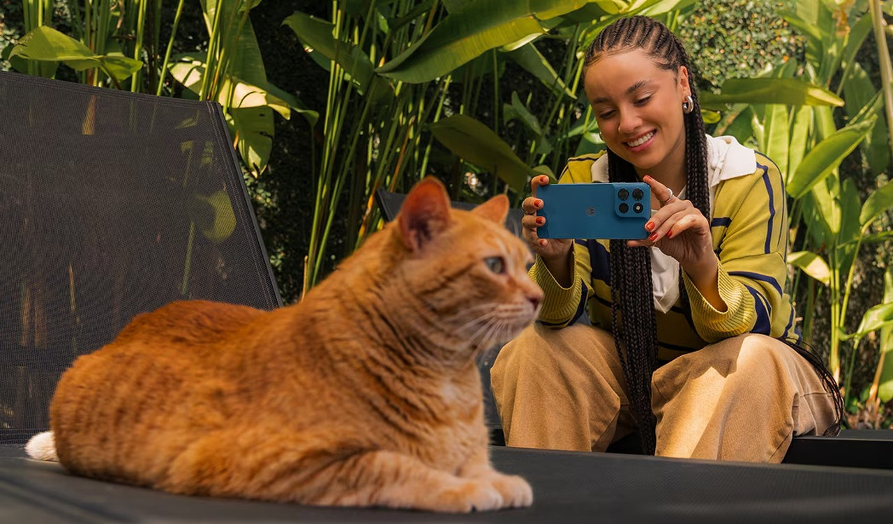 Mobilní telefon Motorola moto g57 POWER, výkon a výdrž