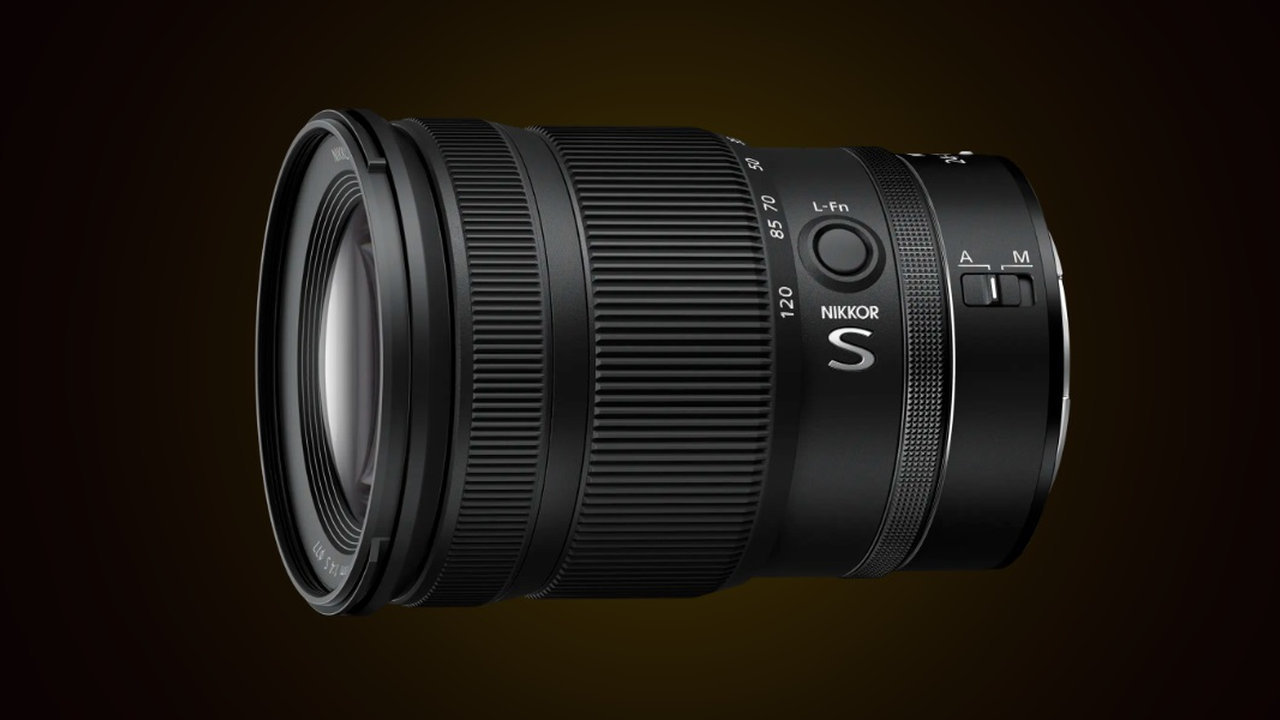 Bezzrcadlový FX fotoaparát Nikon Z5II + objektiv NIKKOR Z 24-120mm f/4 S