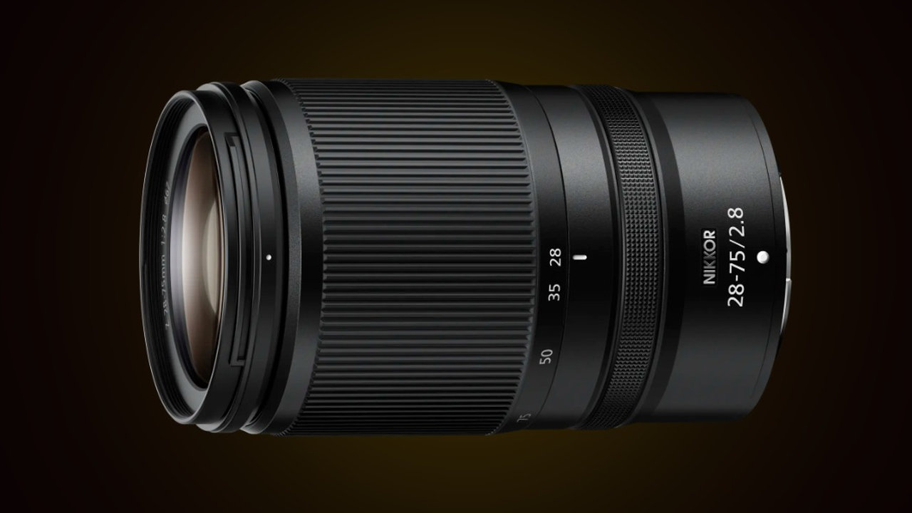 Bezzrcadlový FX fotoaparát Nikon Z5II + objektiv NIKKOR Z 28-75mm f/2.8