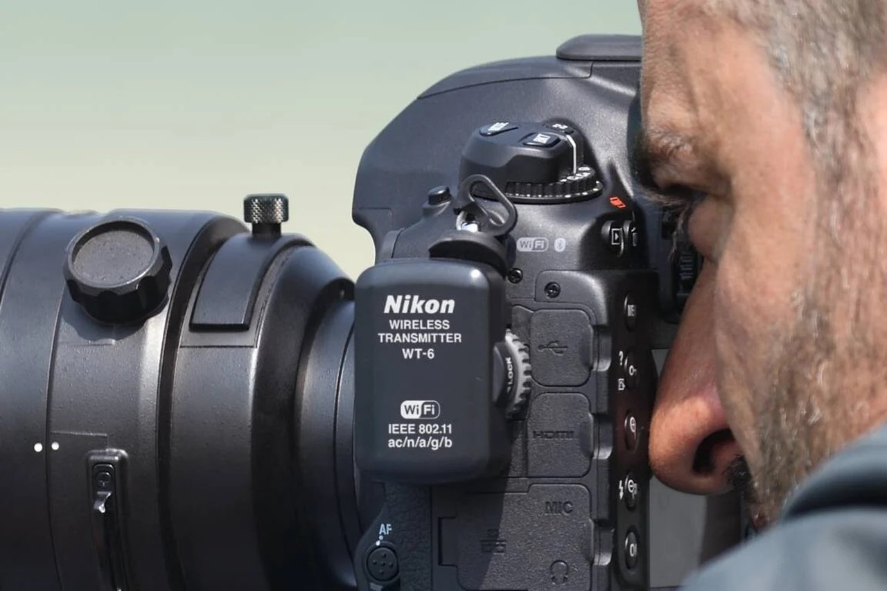 Digitální jednooká zrcadlovka Nikon D6 (tělo), bezdrátový přenos