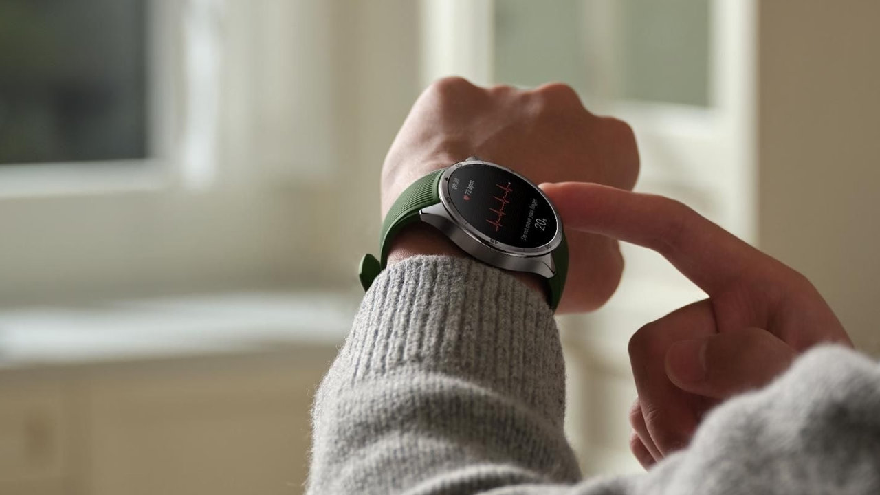 Chytré hodinky OnePlus Watch 3 sledování zdravotních funkcí
