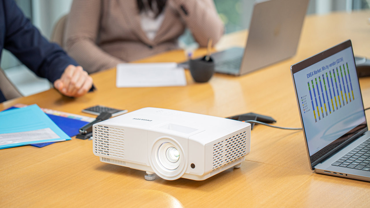 Kancelářský projektor Philips ProPix 650