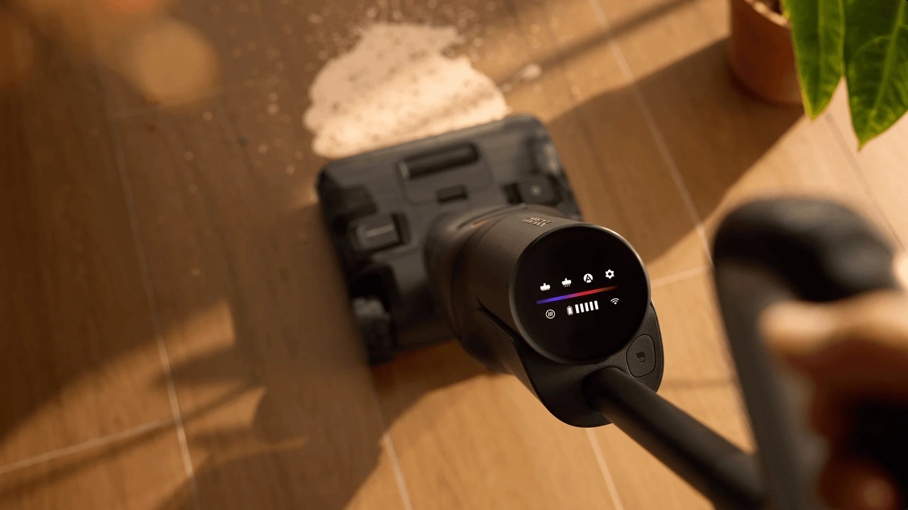 Set vysavače na mokré i suché vysávání a tyčového vysavače Roborock F25 ACE Combo