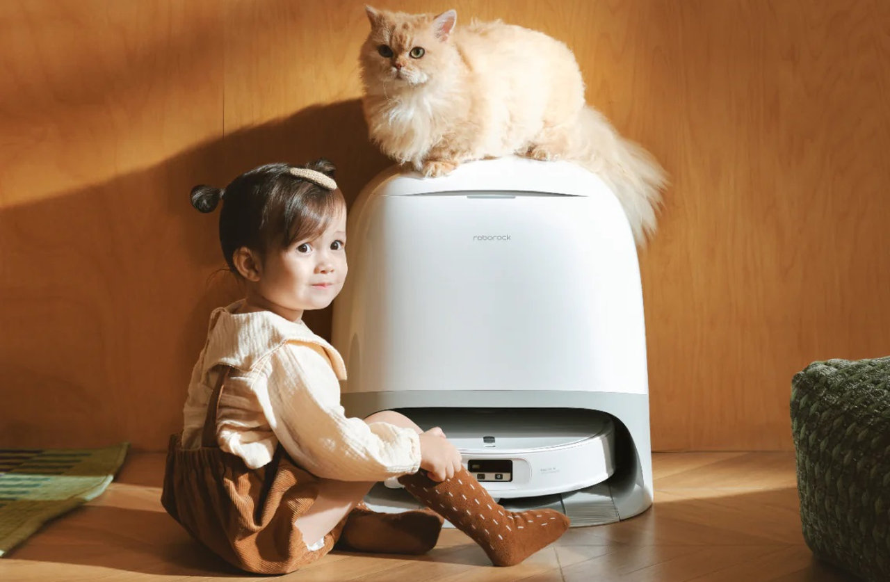 Robotický vysavač s multifunkční stanicí Roborock Qrevo Curv 2 Pro, multifunkční dokovací stanice