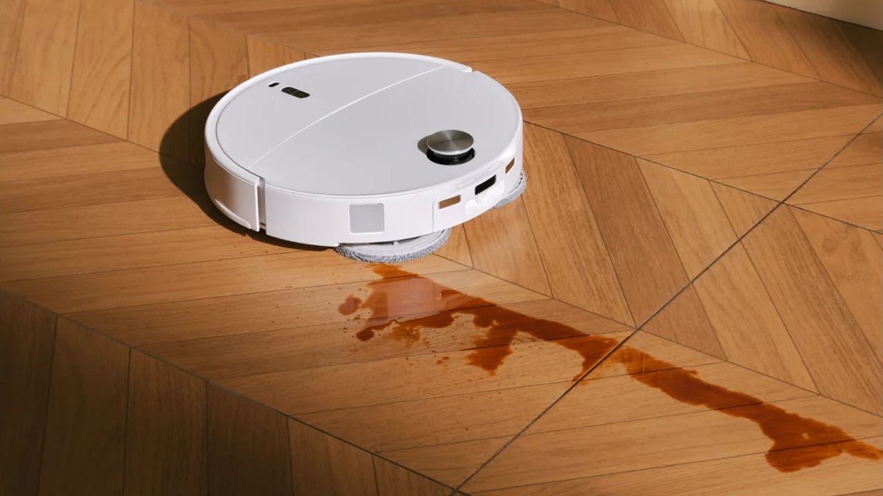 Robotický vysavač s multifunkční stanicí Roborock Qrevo Curv 2 Pro, mopování