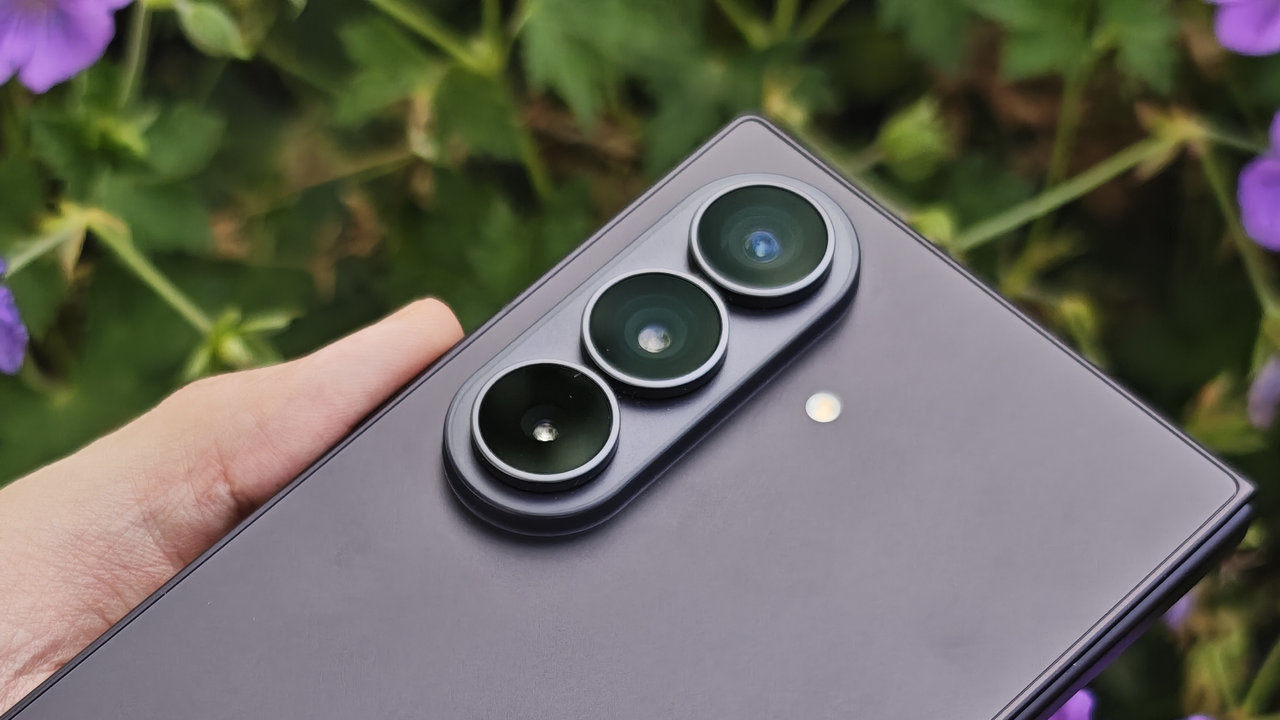 recenze skládací telefon Samsung Galaxy Z Fold a Flip