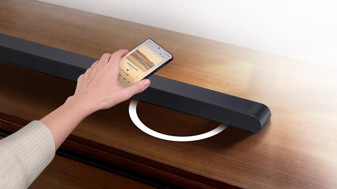 Lifestylový soundbar Samsung HW-S700D/EN, černá