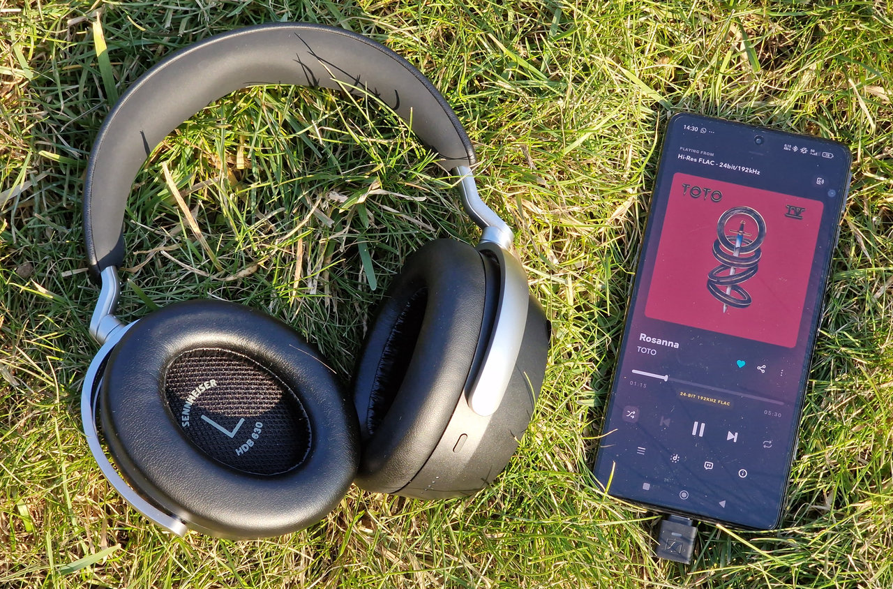 recenze sluchátka Sennheiser HDB 630