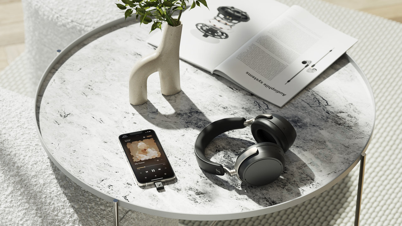 Bezdrátová high-endová sluchátka Sennheiser HDB 630