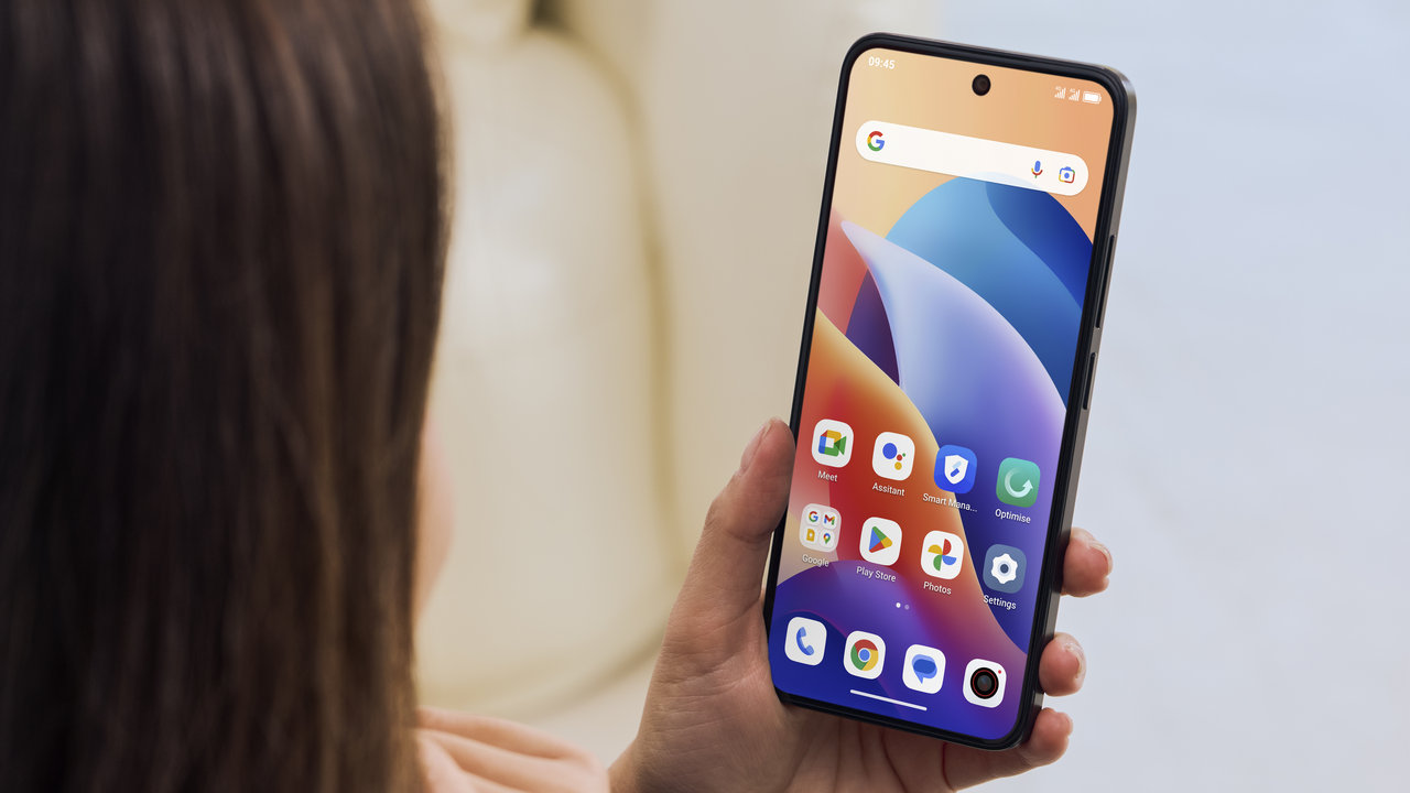 Mobilní telefon TCL 60SE displej