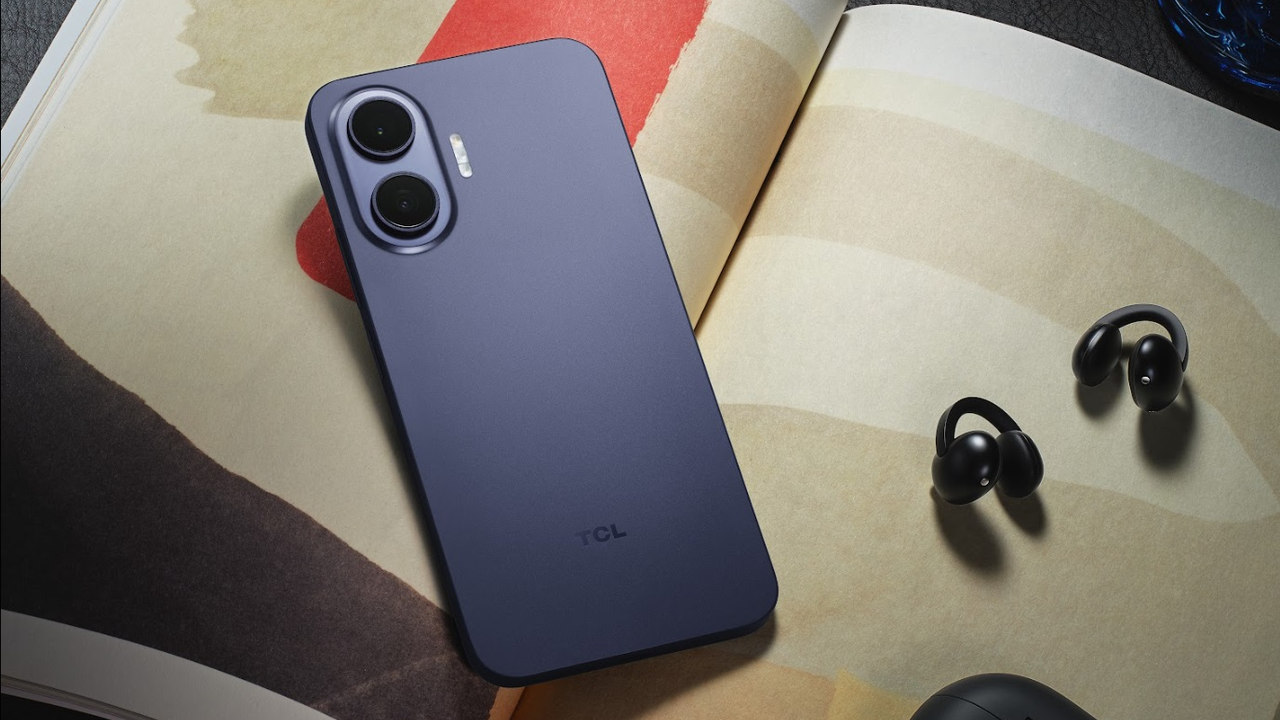 Mobilní telefon TCL P80