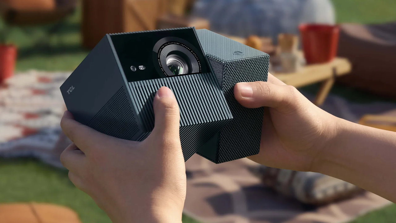 článek nové TCL projektory