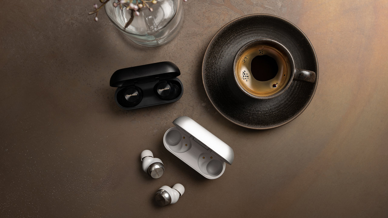 Bezdrátová sluchátka Technics AZ100 True Wireless