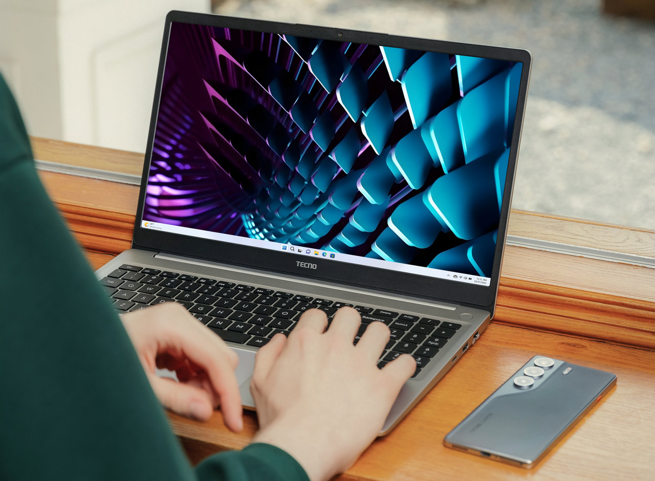 15,6″ notebook Tecno Megabook K15S, Intel i3, 512 GB + 8 GB, displej