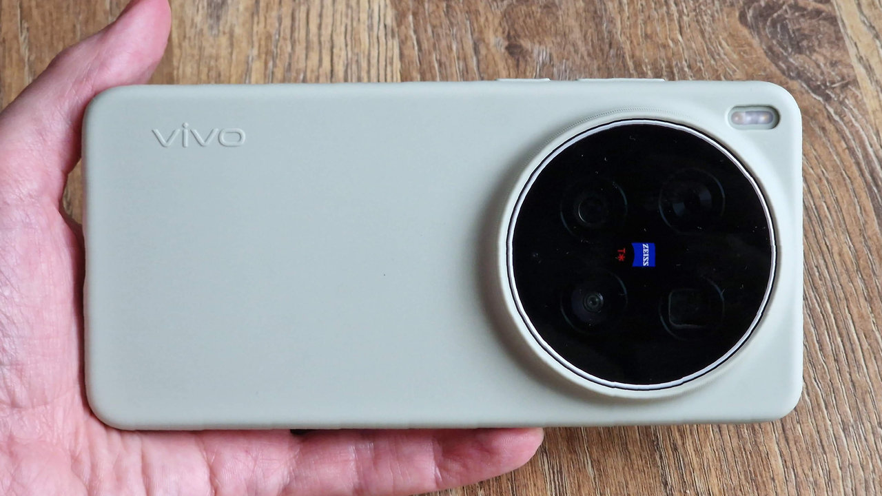 recenze mobilu Vivo X300 Ultra