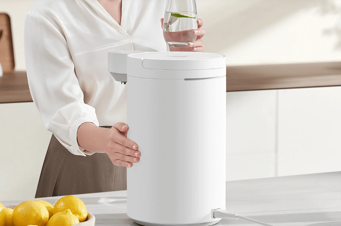 Chytrý dávkovač vody Xiaomi Smart Electric Hot Water Dispenser