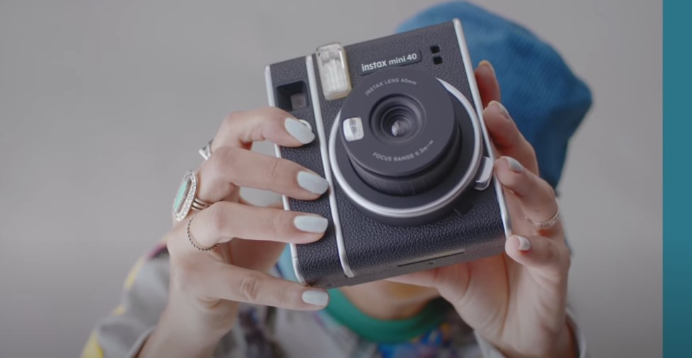 a_instax_mini40_ioi.jpg