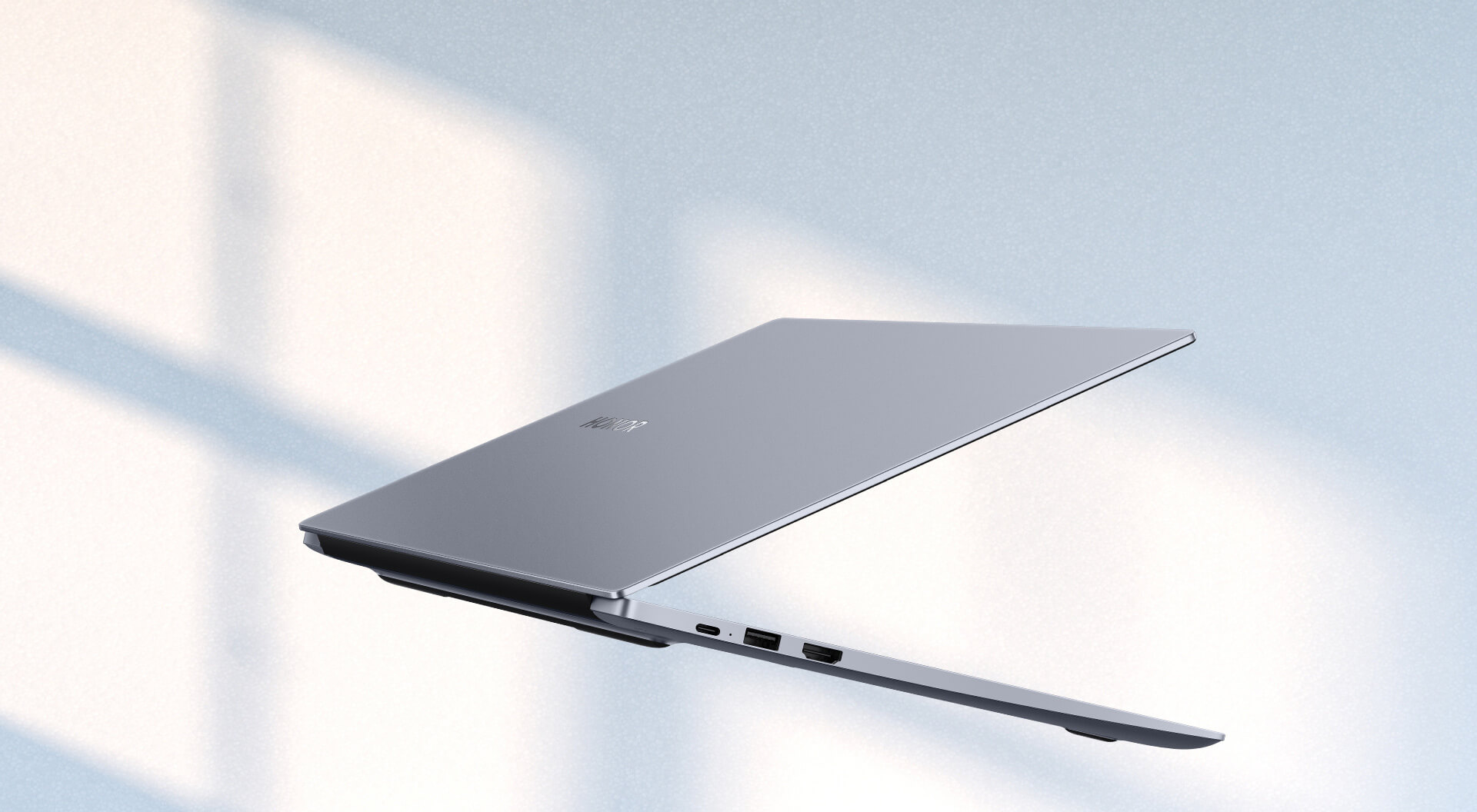 1 HONOR MagicBook X 14 pocitac.jpg