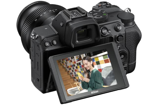 2_nikon_z5_body_telo.jpg