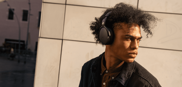 4-Sennheiser HD 350BT .png
