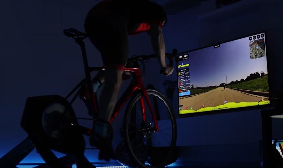 4_Garmin_Tacx_NEO_2T_revv.jpg